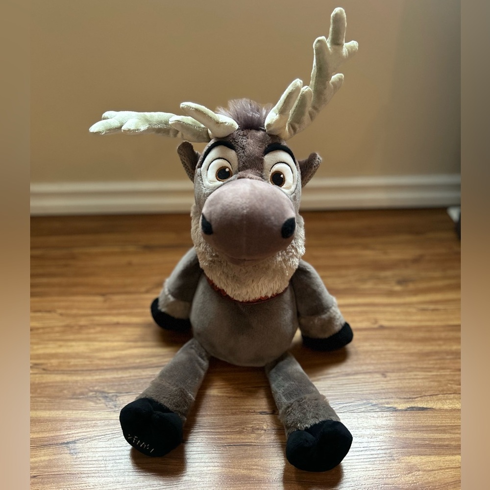 Scentsy Buddy Disney Frozen Sven Plush Limited Edition Full Size Scentsy Buddy